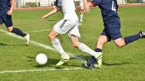 吉克隽逸诉苦艺人不易，网友反击：若不适应就请离开娱乐圈